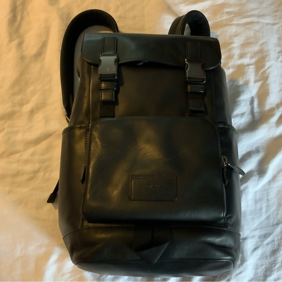 Coach black leather backpack in great condition
17”X12’’X6” - Picture 1 of 6